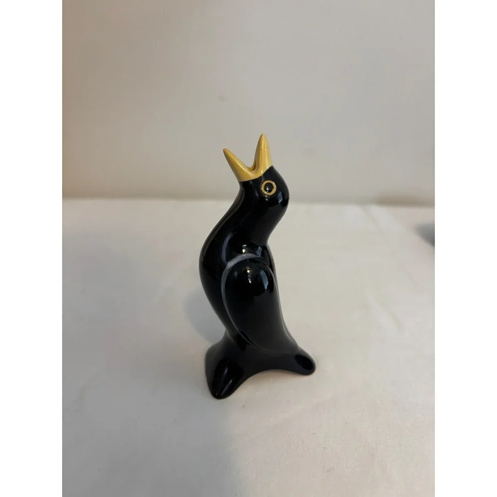 Pfaltzgraff Ceramic Blackbird Pie Bird Funnel Steam Vent Black Yellow Beak